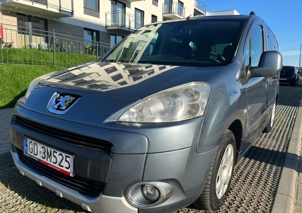 Peugeot Partner cena 22900 przebieg: 246000, rok produkcji 2011 z Gdańsk małe 106